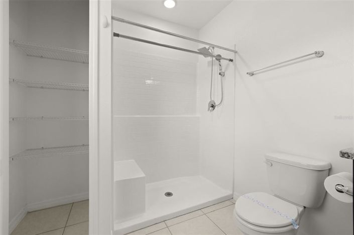 Image No.28-3 Bed Property for sale