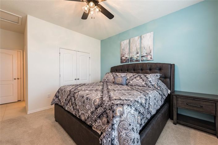 Image No.11-6 Bed Property for sale