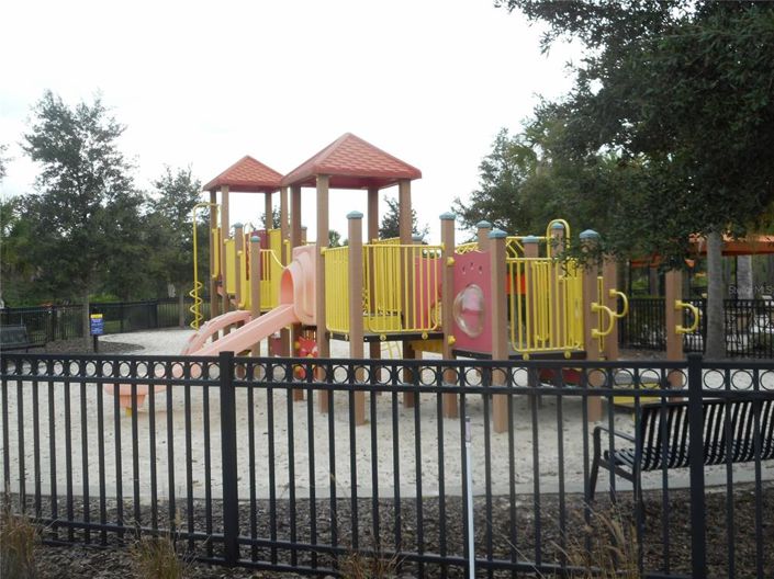 Image No.62-6 Bed Property for sale