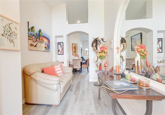 Image No.3-4 Bed Property for sale