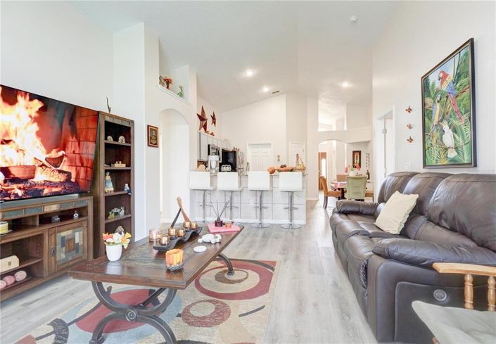 Image No.5-4 Bed Property for sale