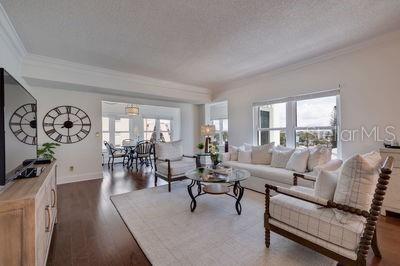 Image No.11-2 Bed Property for sale