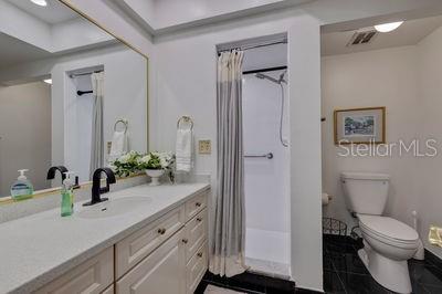 Image No.28-2 Bed Property for sale