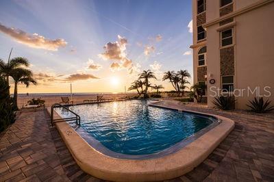 Image No.33-2 Bed Property for sale