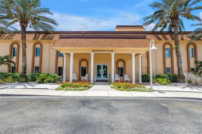 Image No.44-2 Bed Property for sale