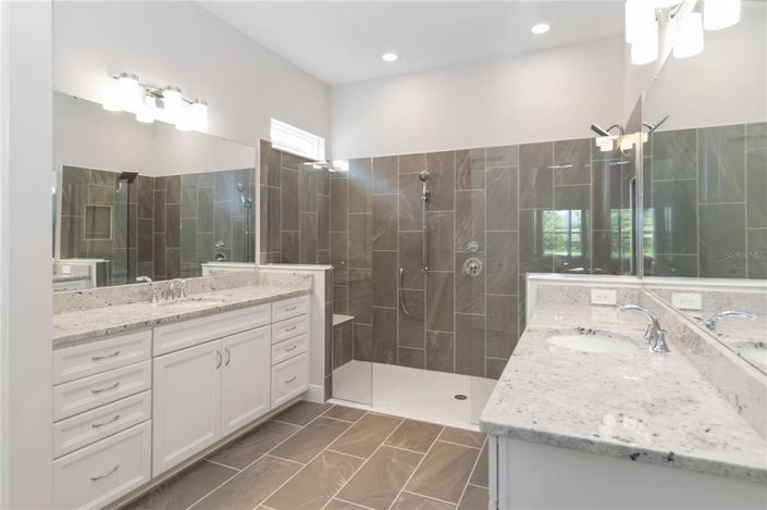 Image No.16-3 Bed Property for sale