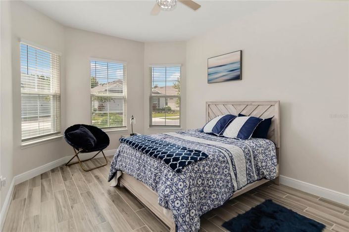 Image No.19-3 Bed Property for sale