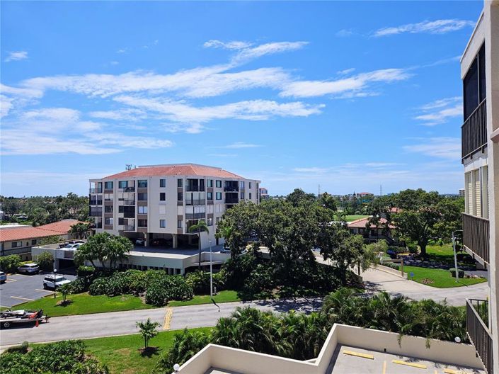 Image No.24-Propriété de 1 chambre à vendre à Floride