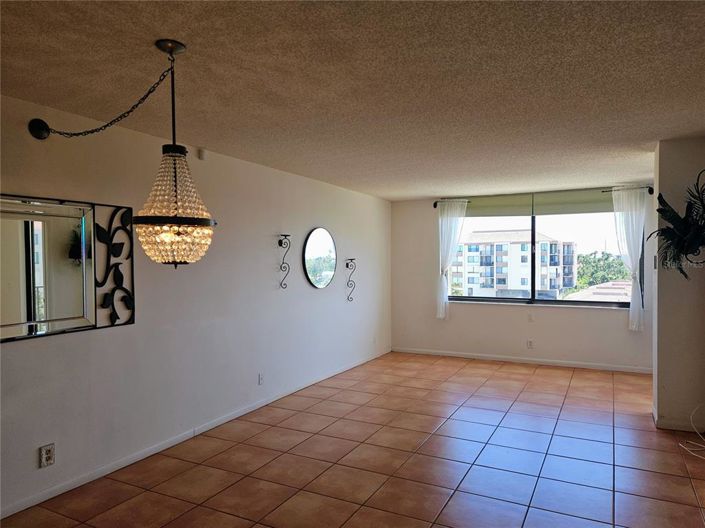 Image No.3-Propriété de 1 chambre à vendre à Floride