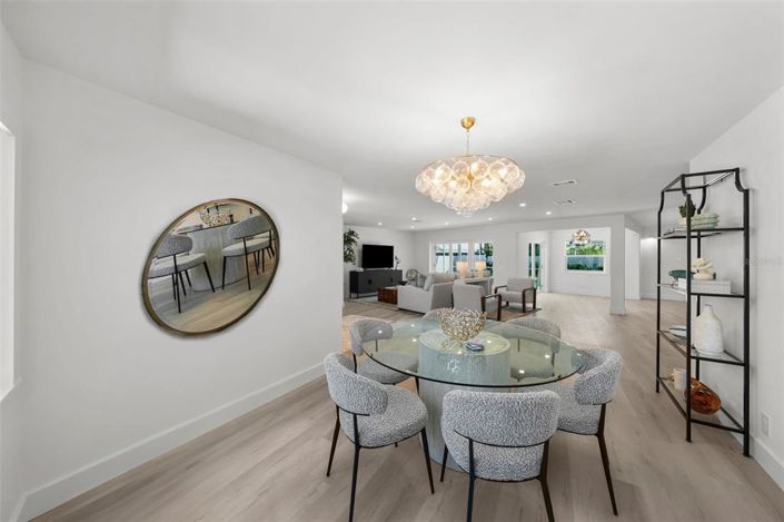 Image No.19-Propriété de 4 chambres à vendre à Floride