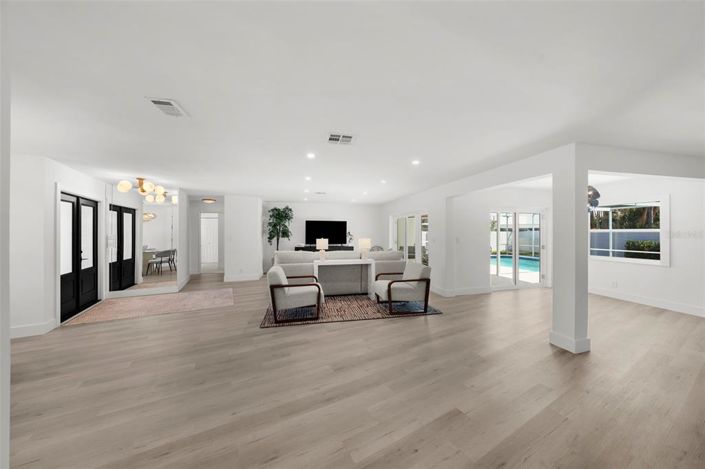 Image No.8-Propriété de 4 chambres à vendre à Floride