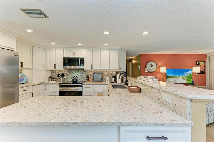 Image No.21-2 Bed Property for sale