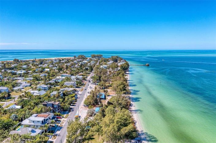 Image No.74-2 Bed Property for sale