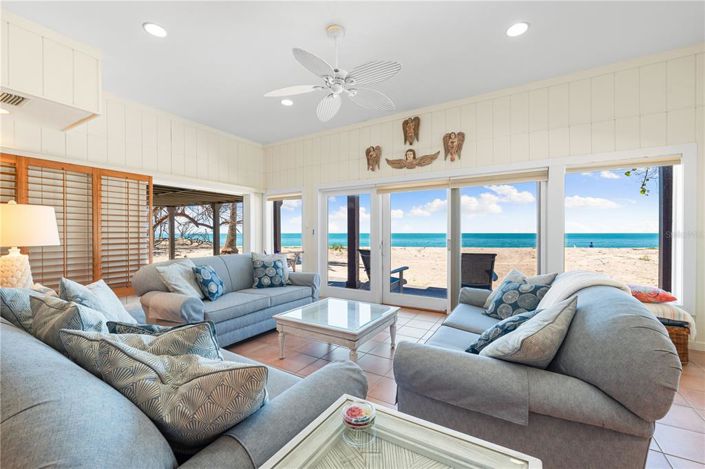 Image No.3-Propriété de 4 chambres à vendre à Sarasota