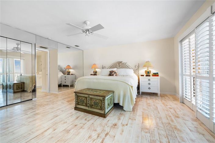 Image No.43-4 Bed Property for sale