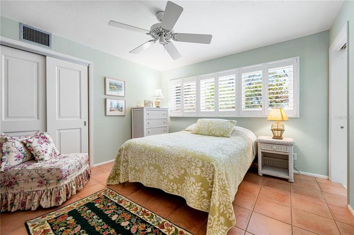 Image No.48-4 Bed Property for sale