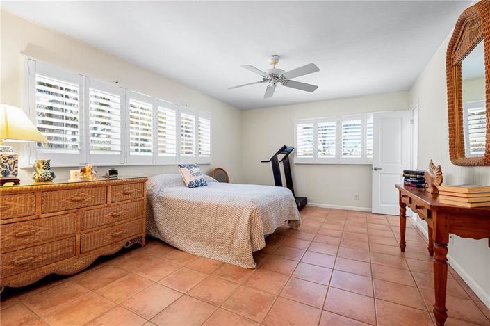 Image No.54-4 Bed Property for sale