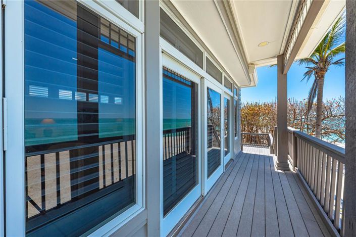 Image No.66-4 Bed Property for sale