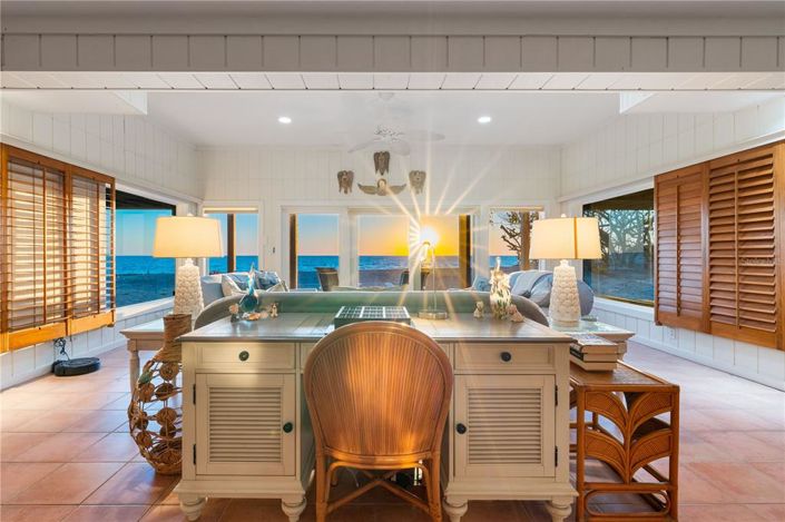 Image No.8-Propriété de 4 chambres à vendre à Sarasota