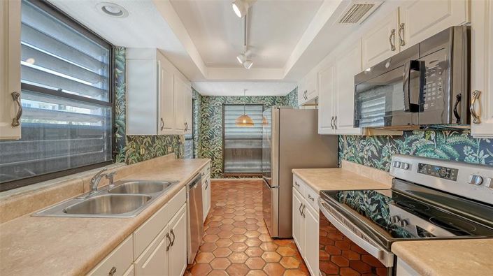 Image No.21-4 Bed Property for sale