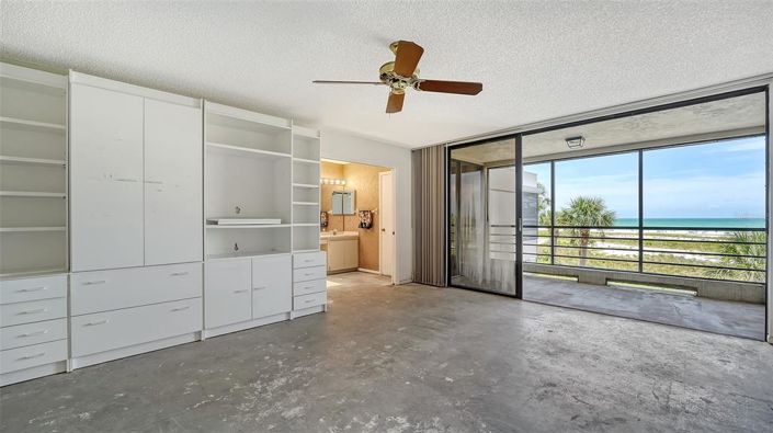 Image No.24-4 Bed Property for sale