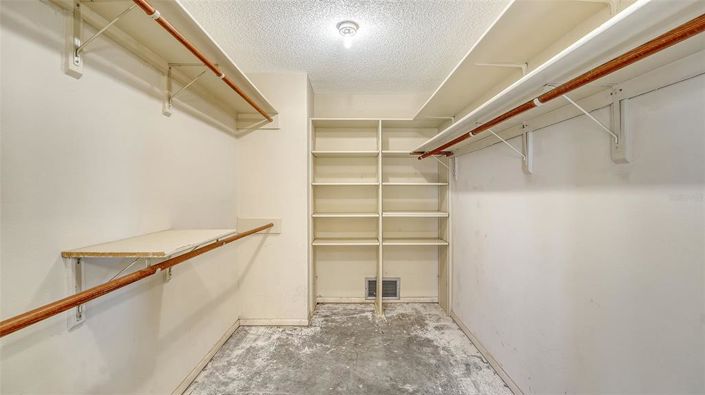 Image No.31-4 Bed Property for sale