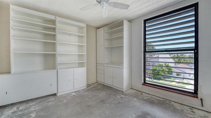 Image No.37-4 Bed Property for sale