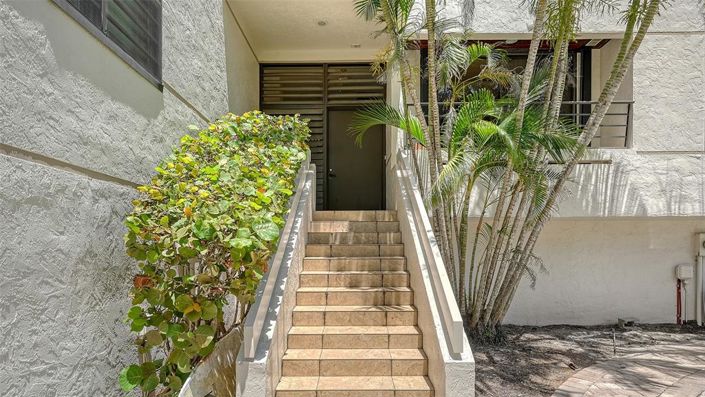 Image No.45-4 Bed Property for sale