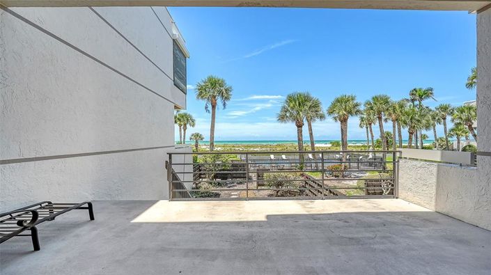 Image No.9-4 Bed Property for sale