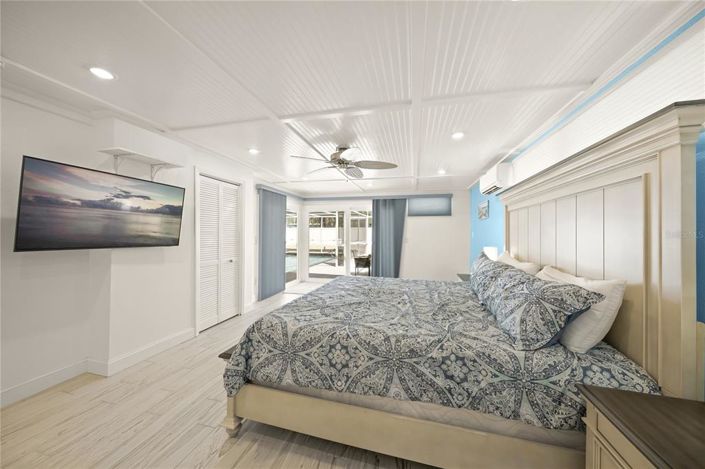 Image No.18-3 Bed Property for sale