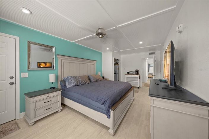 Image No.21-3 Bed Property for sale