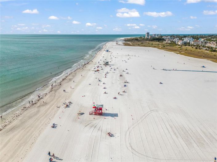 Image No.40-3 Bed Property for sale