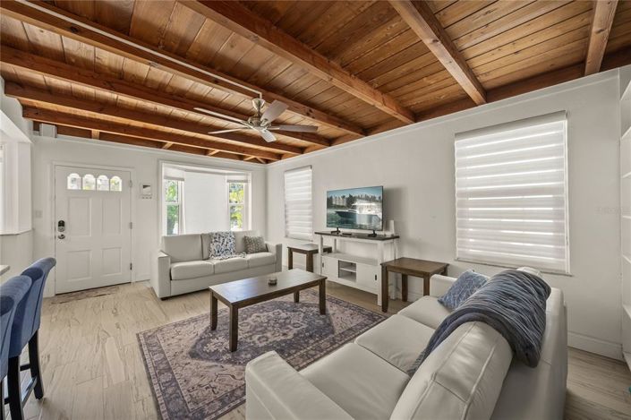 Image No.7-3 Bed Property for sale