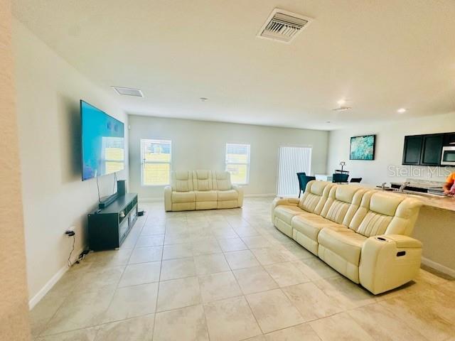 Image No.6-3 Bed Property for sale