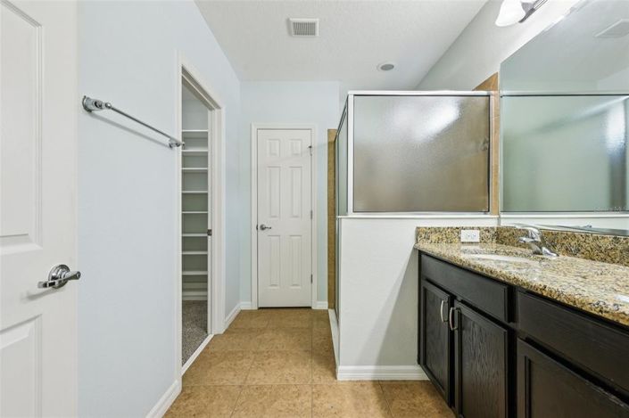 Image No.18-3 Bed Property for sale