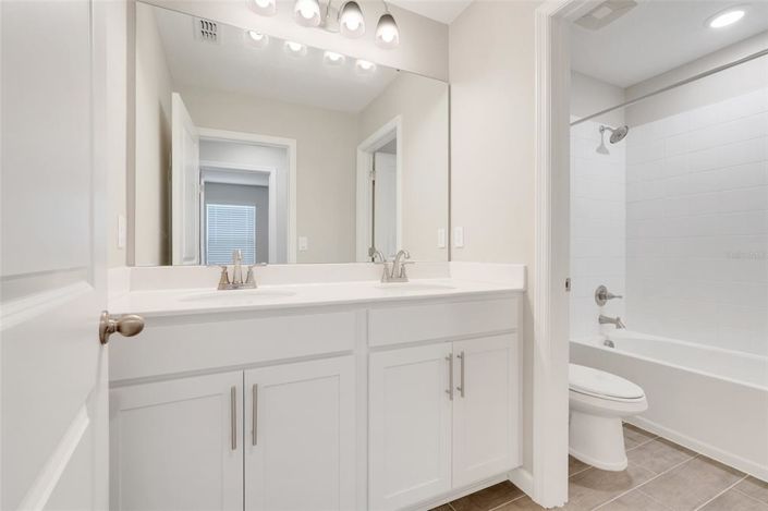 Image No.28-4 Bed Property for sale