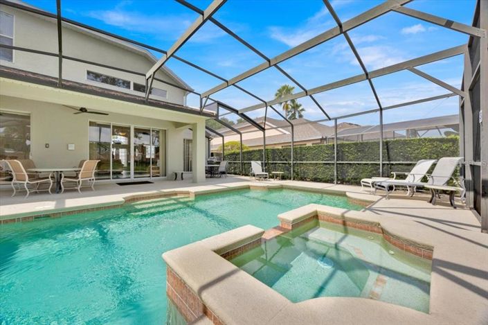 Image No.35-5 Bed Property for sale