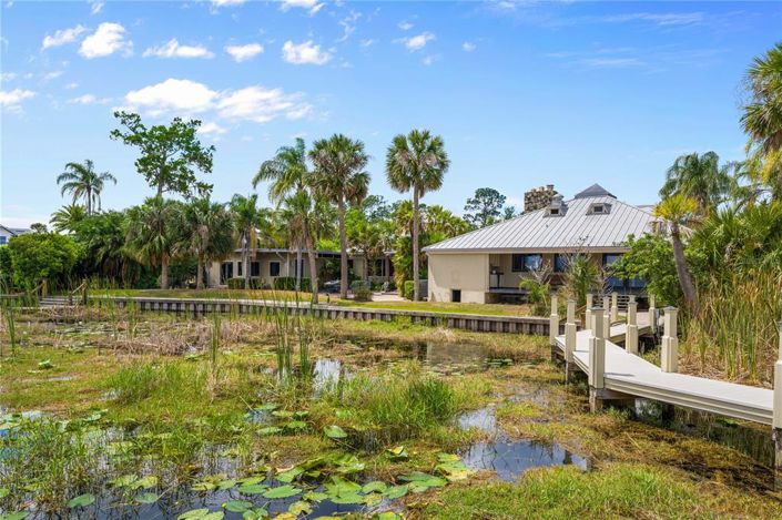 Image No.13-5 Bed Property for sale