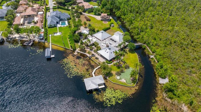 Image No.20-5 Bed Property for sale