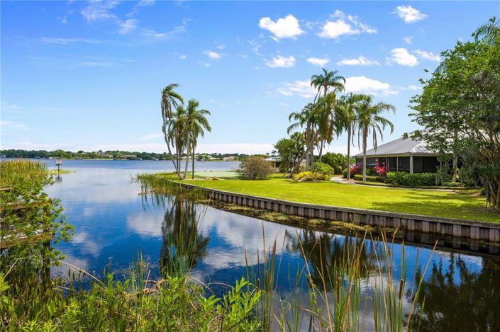 Image No.27-5 Bed Property for sale