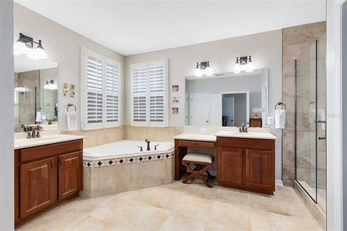 Image No.21-Propriété de 4 chambres à vendre à Orlando