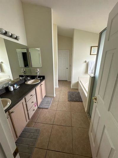 Image No.7-5 Bed Property for sale