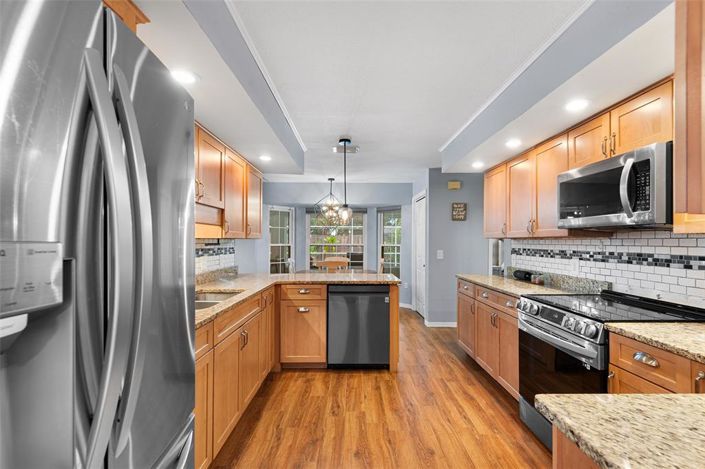 Image No.13-3 Bed Property for sale