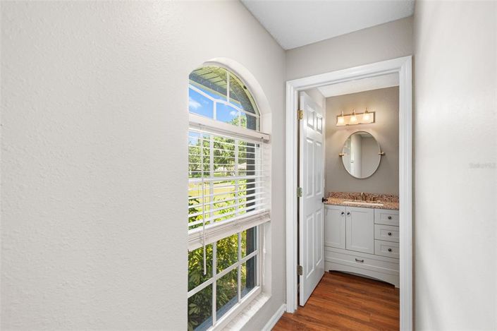 Image No.29-3 Bed Property for sale