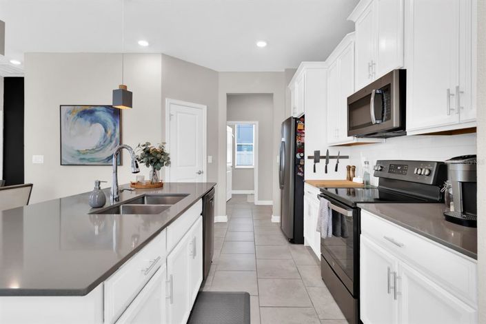 Image No.11-3 Bed Property for sale