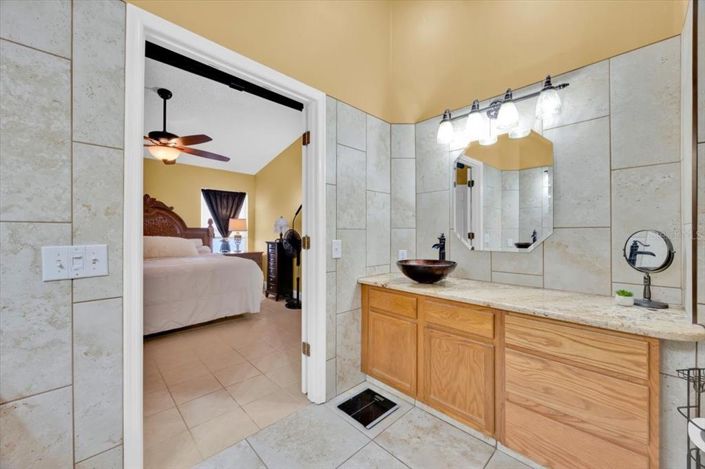 Image No.12-Propriété de 4 chambres à vendre à Davenport