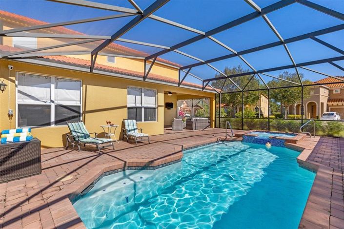 Image No.4-4 Bed Property for sale