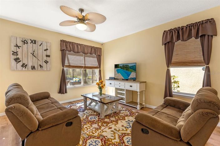 Image No.8-4 Bed Property for sale