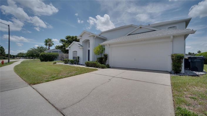 Image No.3-5 Bed Property for sale