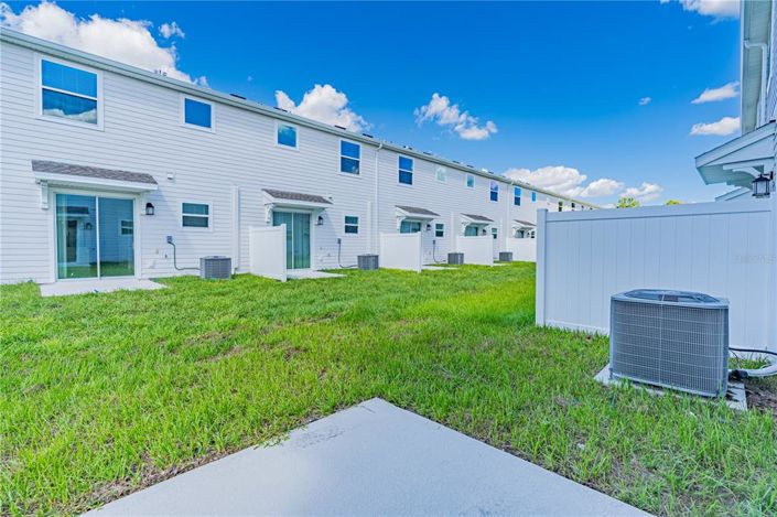 Image No.12-3 Bed Townhouse for sale